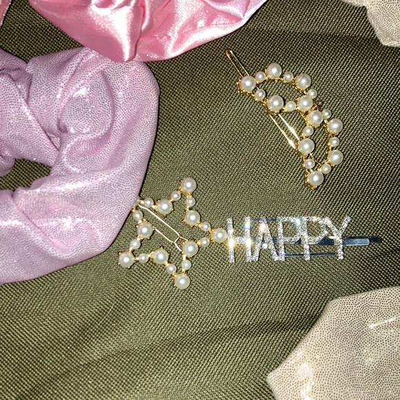 ๐HAIR Accessories๐ - Picture 12 of 17